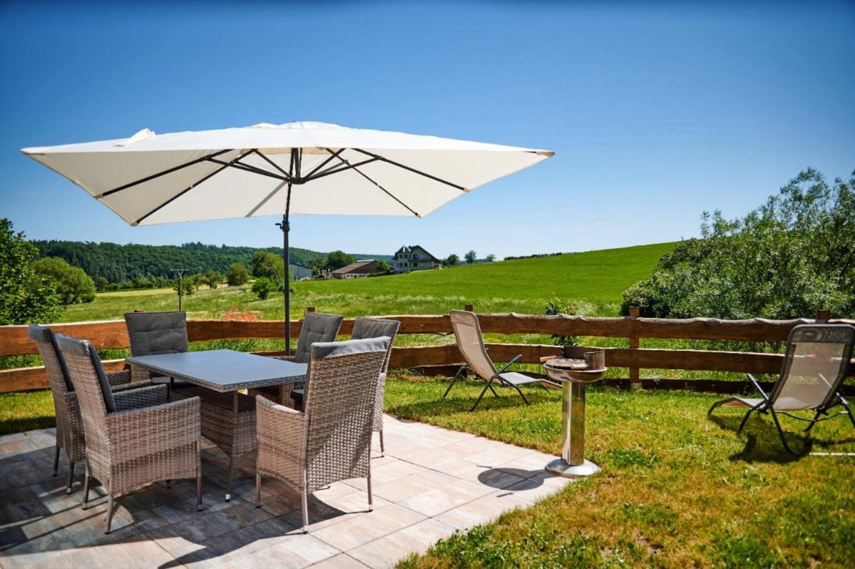 Ferienhaus Chilllout Chalets Daun-Kradenbach Esterno foto